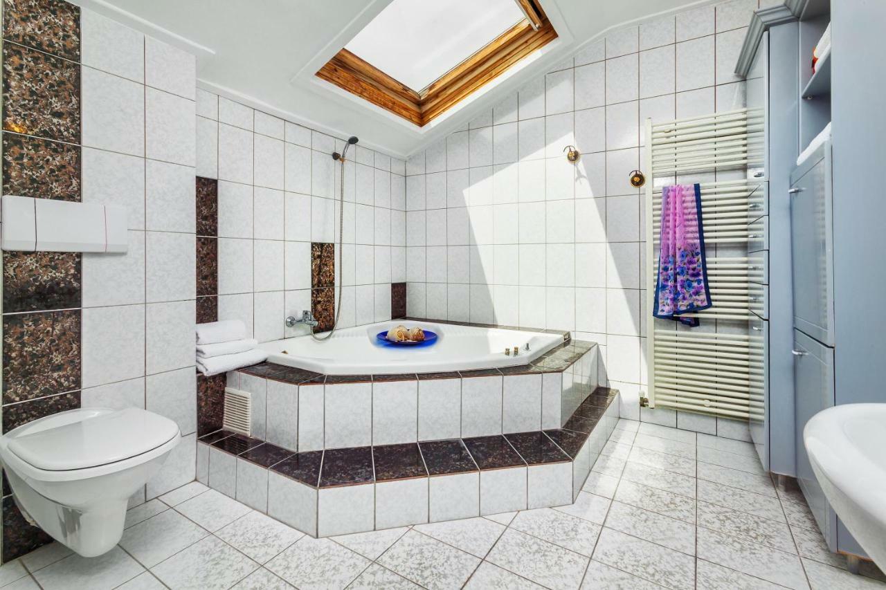 Amfion Hotel Olympiakí Aktí 外观 照片